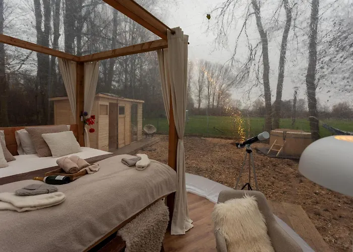 Bubbeltent In Bos Met Hottub, 20m Amsterdam *