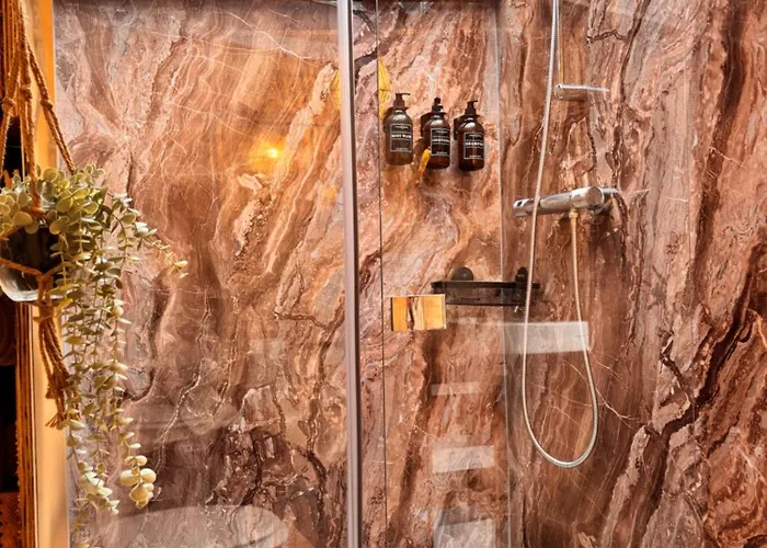 Bubbeltent In Bos Met Hottub, 20m Amsterdam Luksustelt Zuidoostbeemster