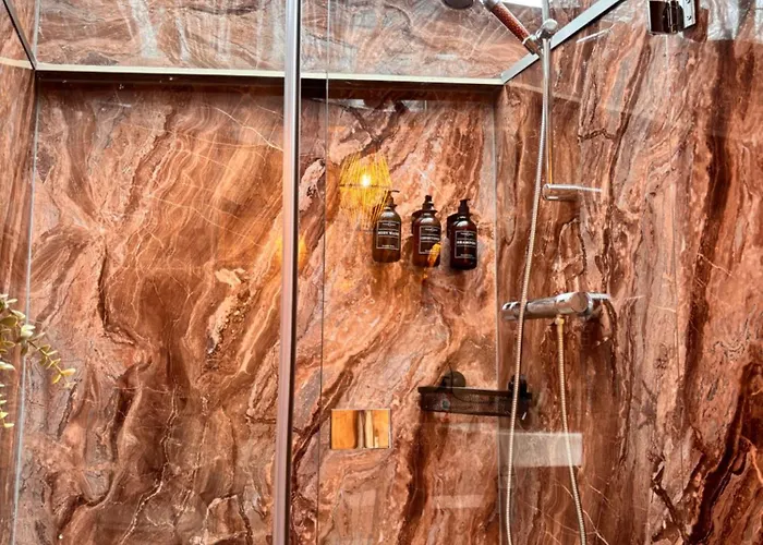 Bubbeltent In Bos Met Hottub, 20m Amsterdam Zuidoostbeemster